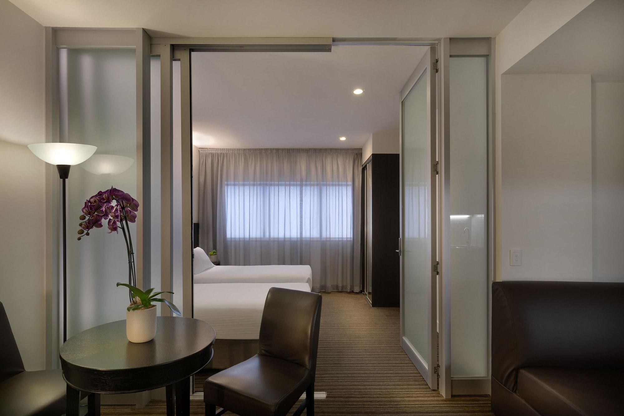 Causeway 353 Hotel Мелбърн Екстериор снимка