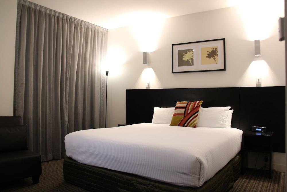 Causeway 353 Hotel Мелбърн Екстериор снимка