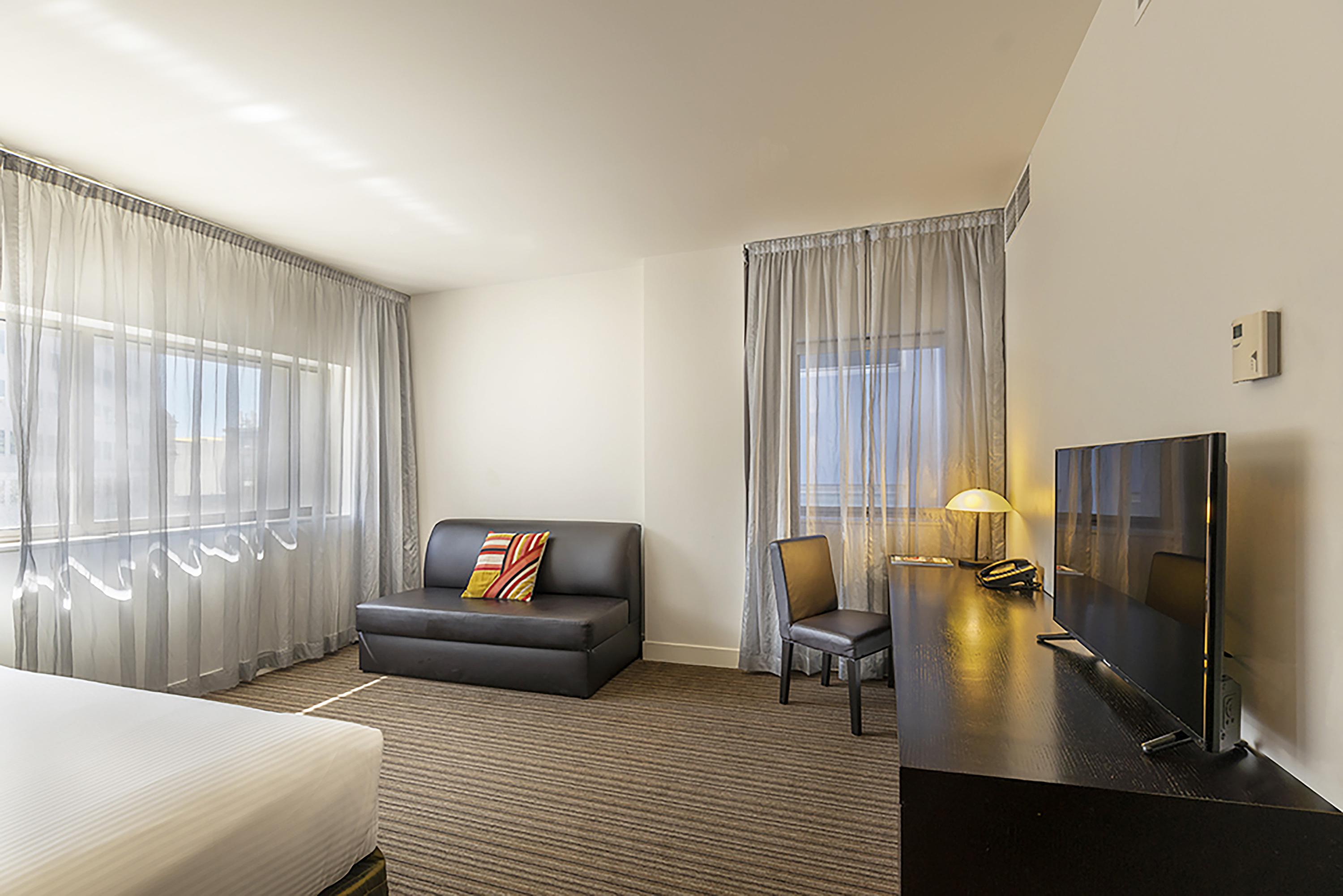 Causeway 353 Hotel Мелбърн Екстериор снимка