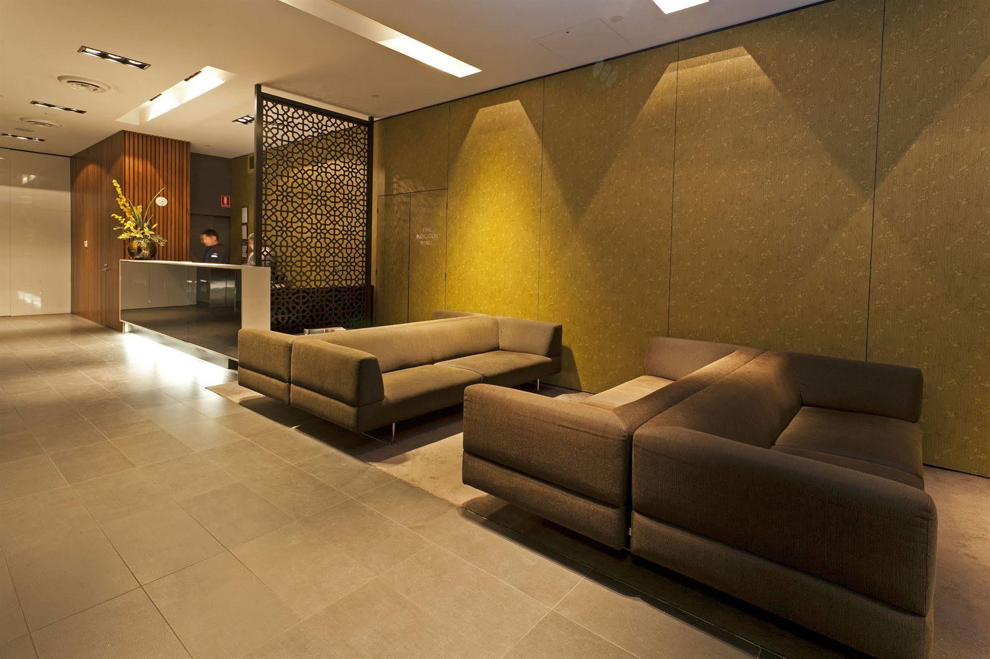 Causeway 353 Hotel Мелбърн Екстериор снимка
